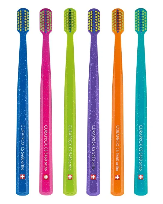 Brosse orthodontique