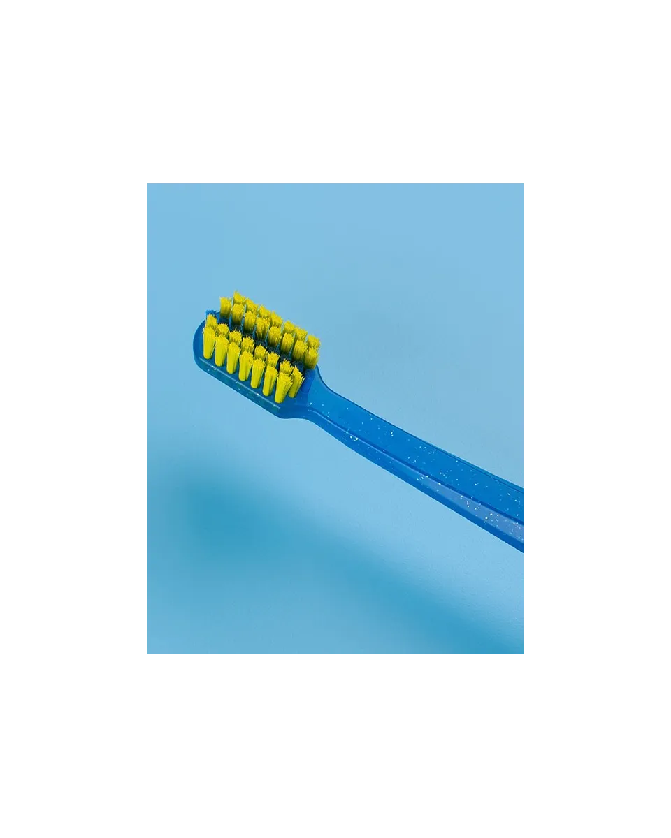 Brosse orthodontique